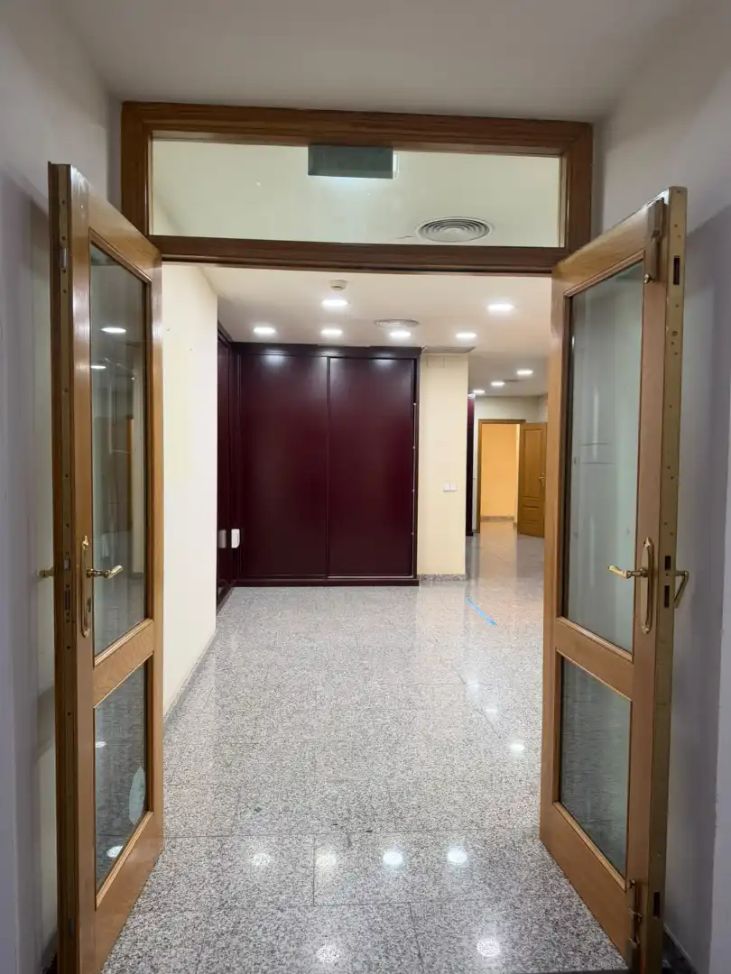 Oficina de alquiler en Sureste