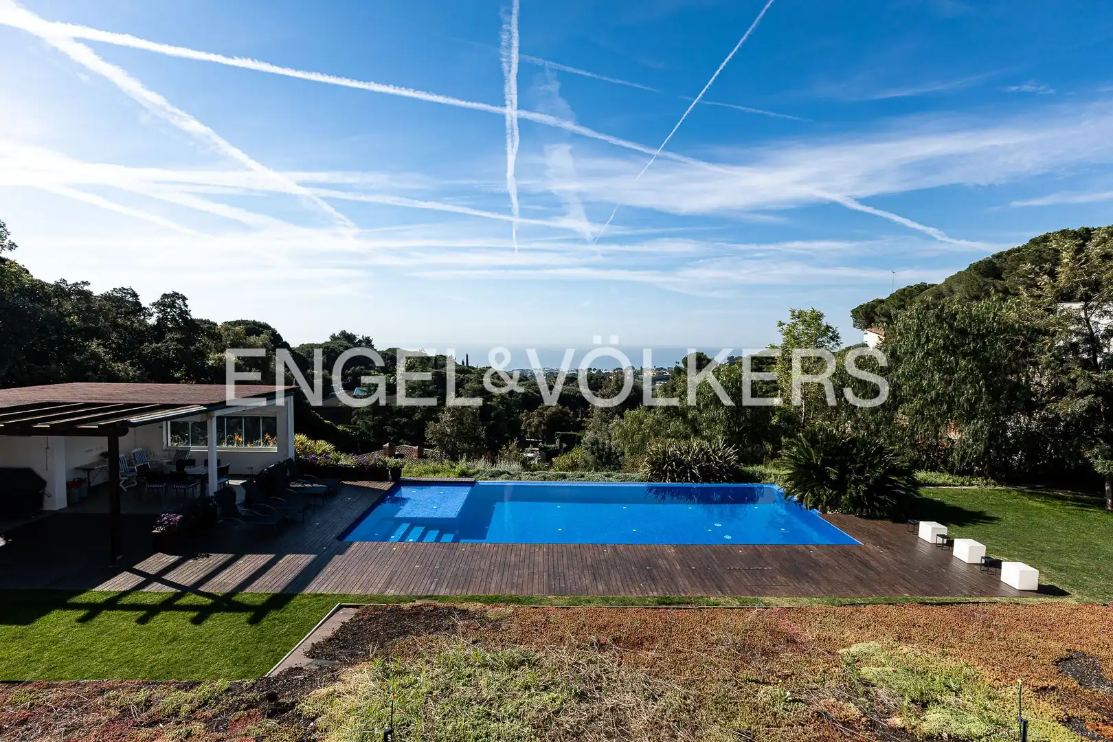 Exterior view of Houses for rent in Sant Andreu de Llavaneres  with Air Conditioner, Heating and Private garden