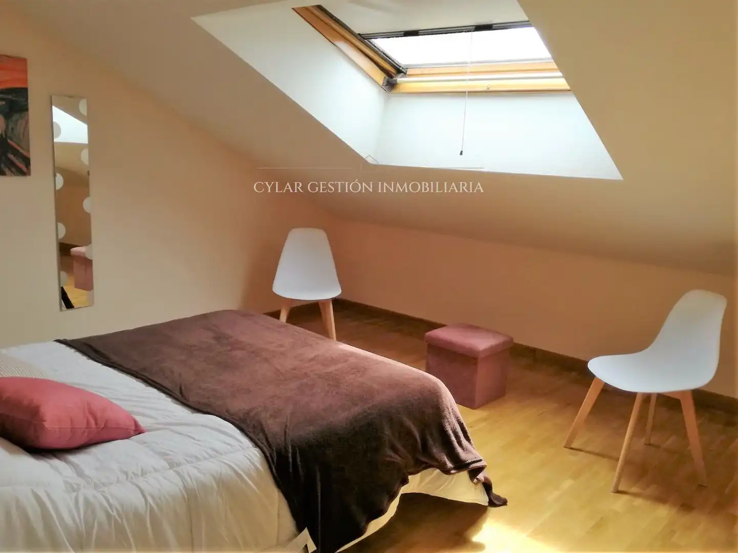 Bedroom of Flat for rent in Salamanca  with Heating, Parquet flooring and Furnished