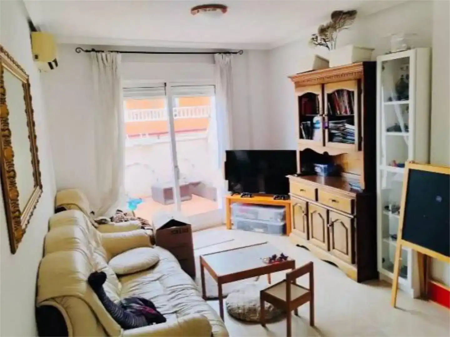 Wohnzimmer von Wohnungen zum Verkauf in Torrevieja mit Klimaanlage und Balkon