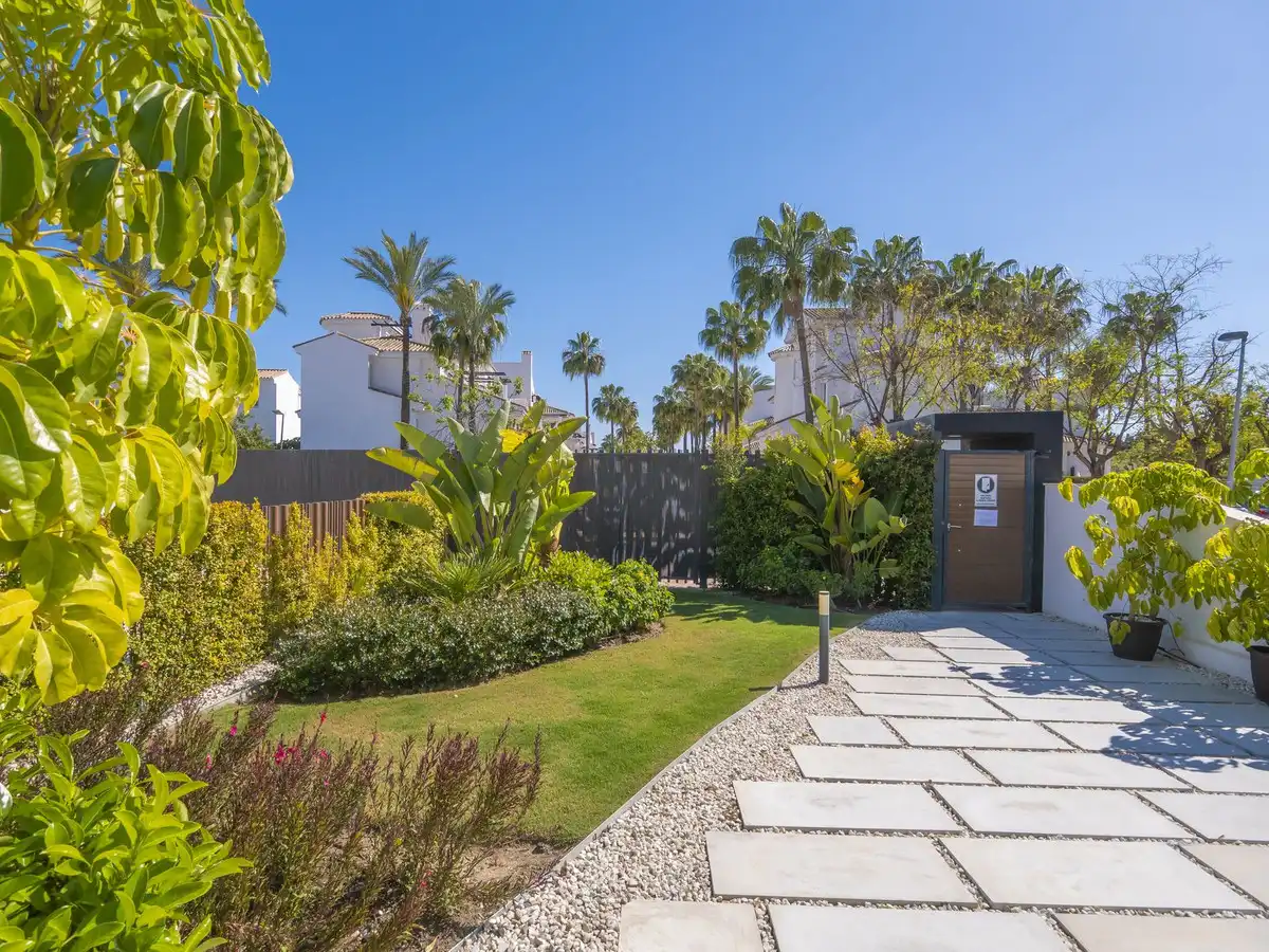 Garden of Detached homes for sale in Marbella  with Air Conditioner and Terrace