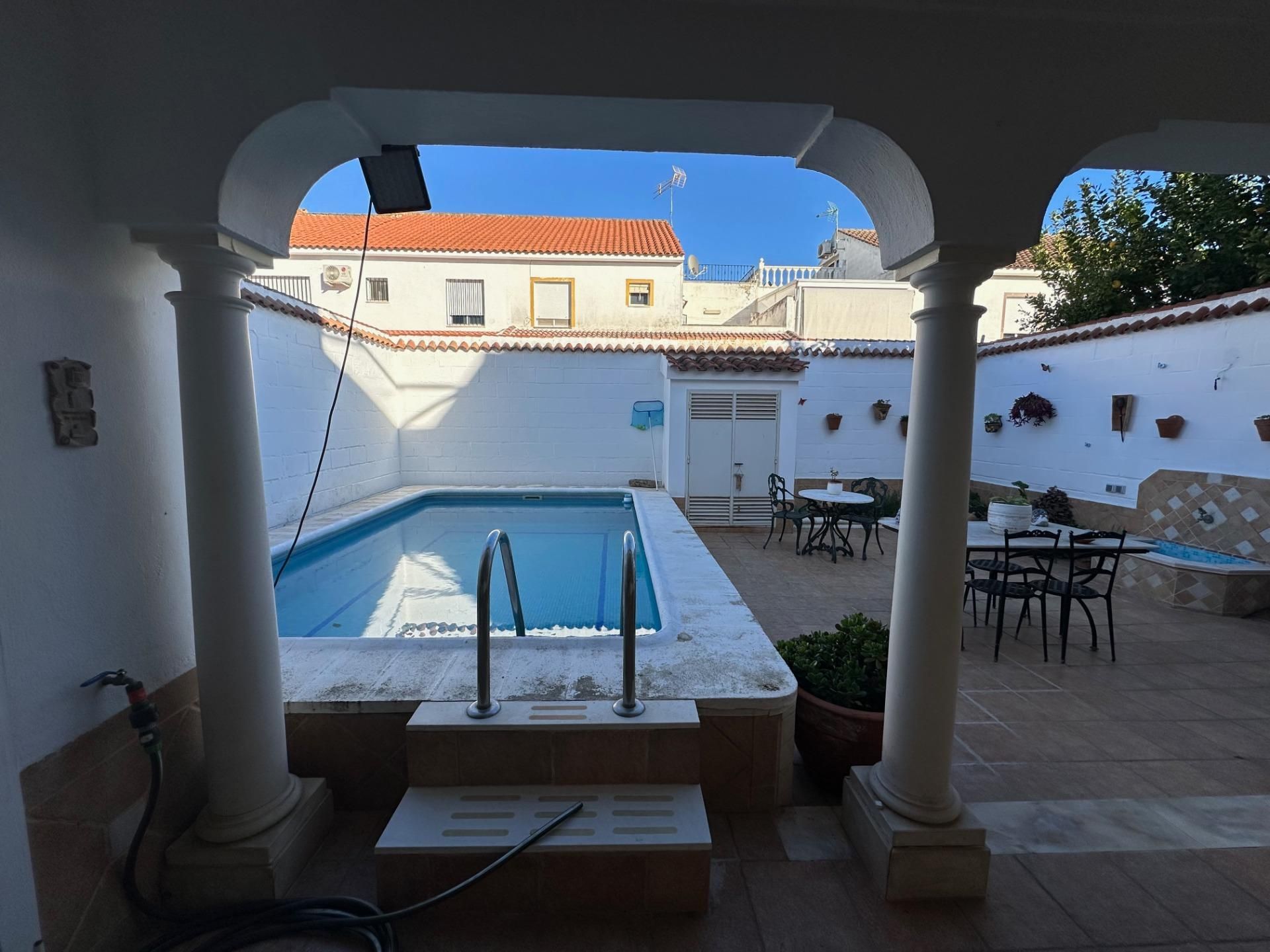Piscina de Casa adosada en venda en  Córdoba Capital amb Calefacció, Terrassa i Piscina