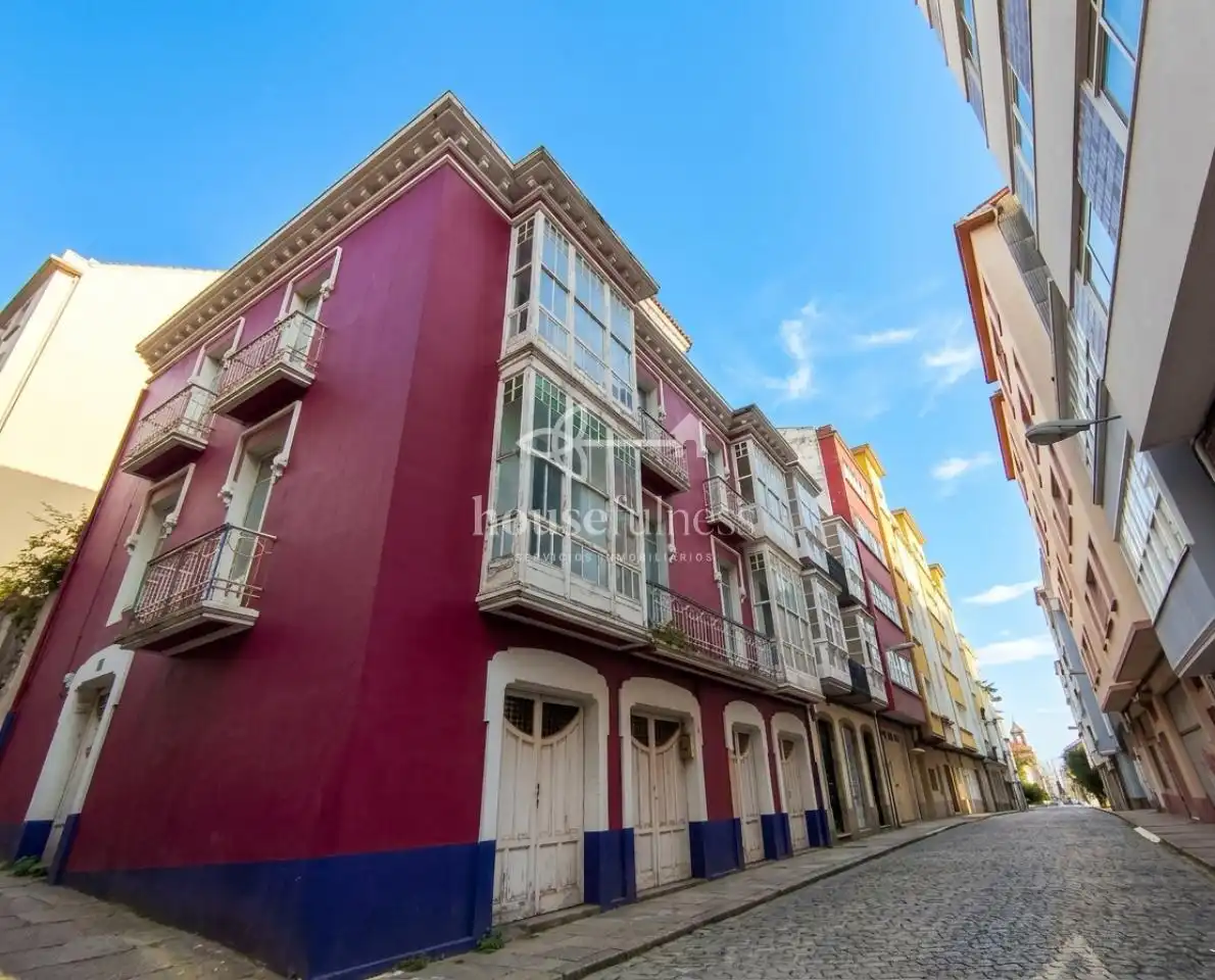 Außenansicht von Gebäude zum Verkauf in Ferrol