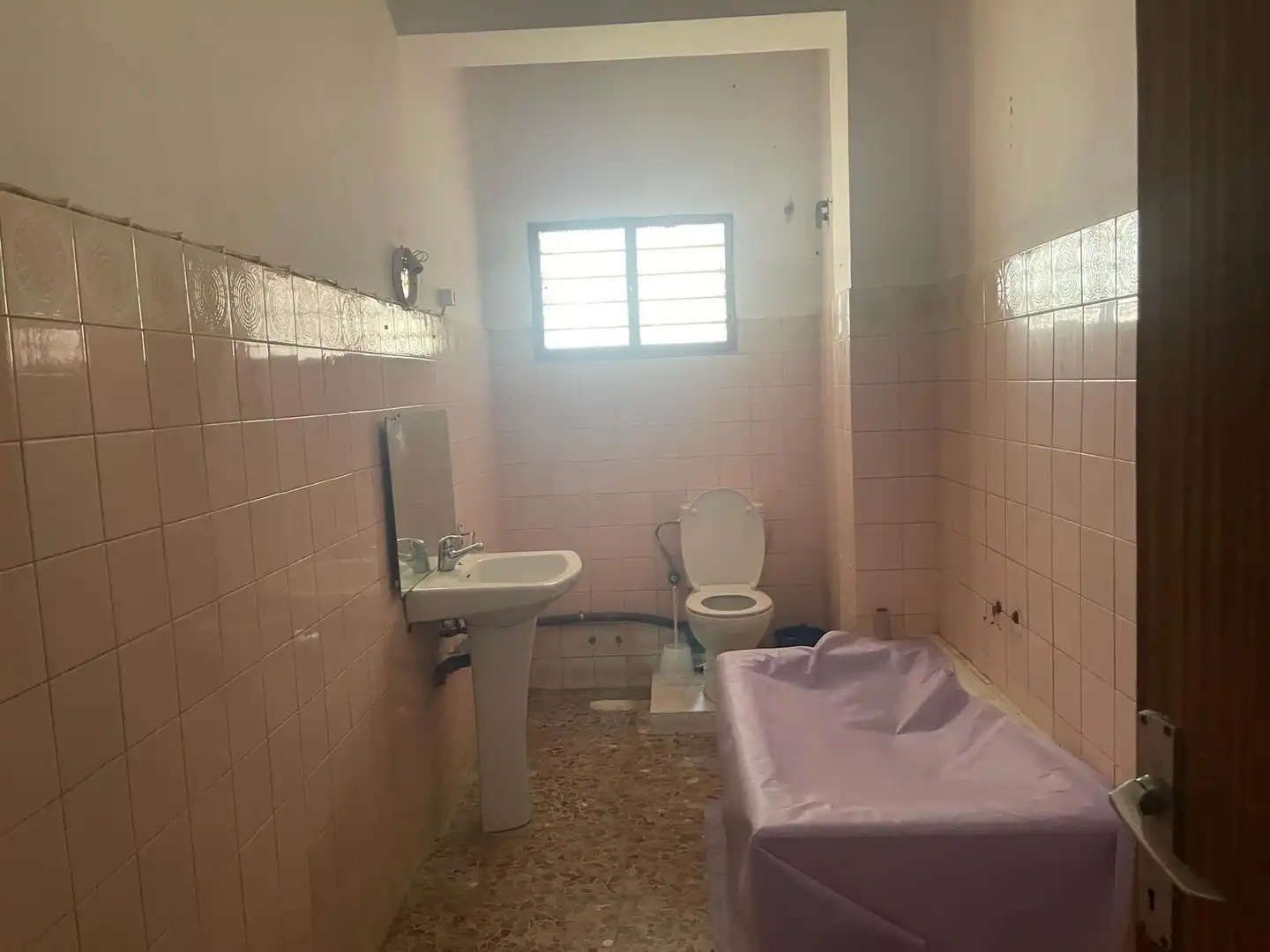 Bany de Edifici en venda en Monóvar  / Monòver