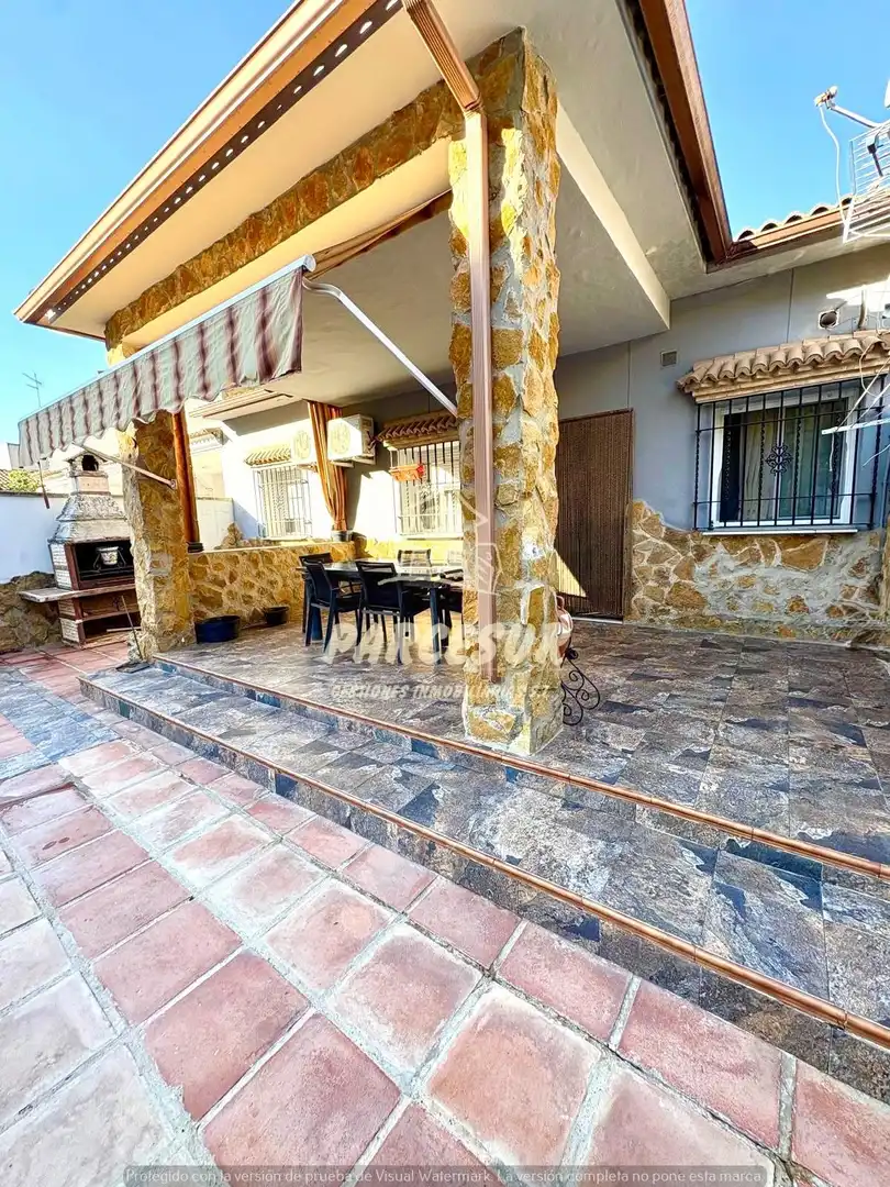 Casa con piscina en venta en Periurbano Oeste - Sierra, imagen 3