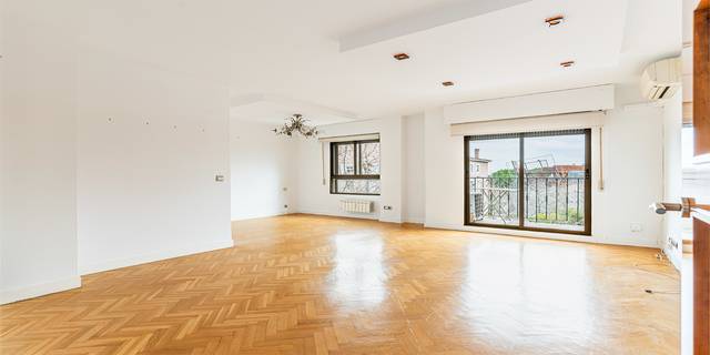 Piso en Venta en Casco Antiguo
