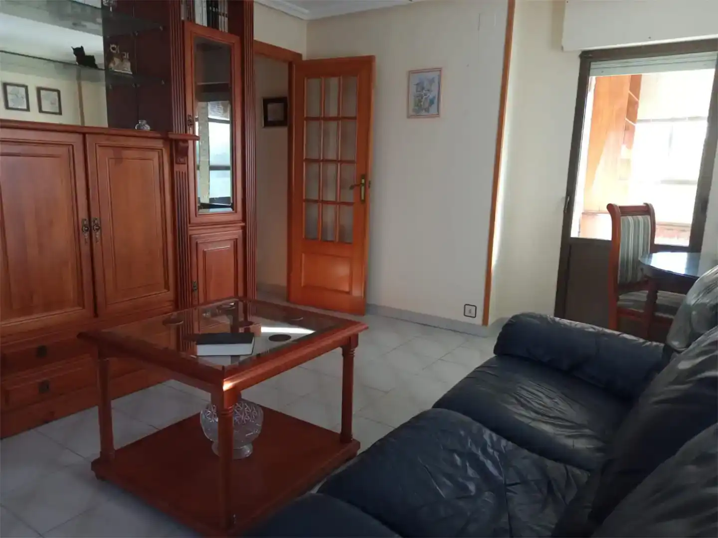 Sala d'estar de Finca rústica en venda en Aldeadávila de la Ribera amb Jardí privat, Traster i Moblat