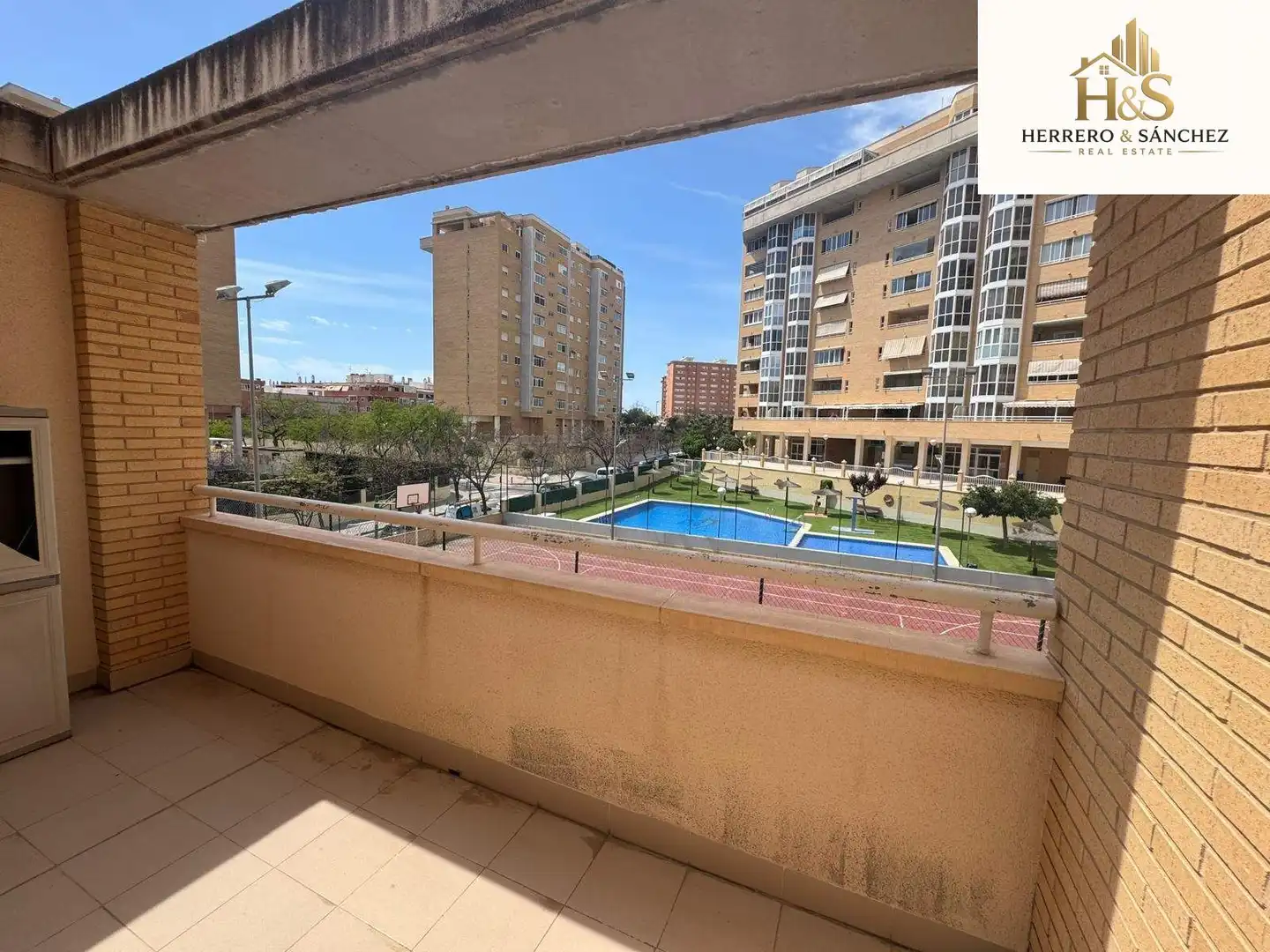 Exterior view of Houses for sale in Alicante / Alacant  with Air Conditioner, Heating and Private garden
