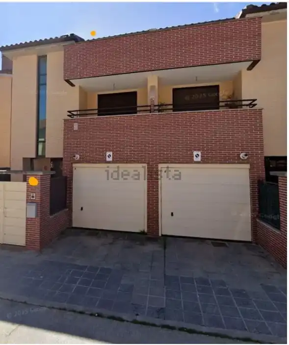 Casa en venda a Marchamalo