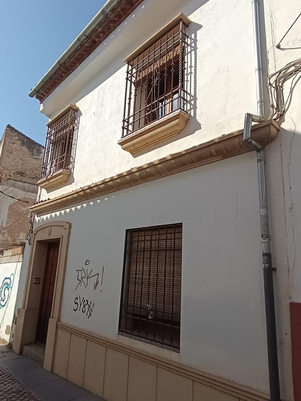 Exterior view of House or chalet for sale in  Córdoba Capital  with Air Conditioner, Terrace and Storage room