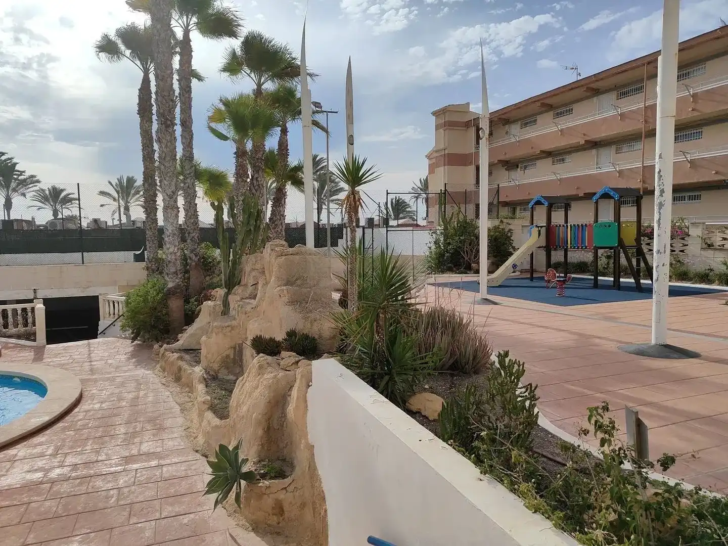 Vista exterior de Pis de lloguer en Alicante / Alacant amb Aire condicionat, Calefacció i Piscina