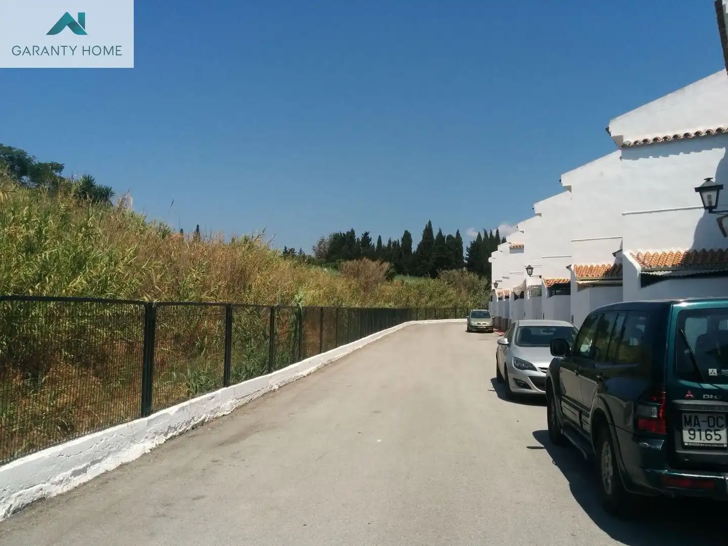 Vista exterior de Casa adosada de alquiler en Vélez-Málaga con Amueblado
