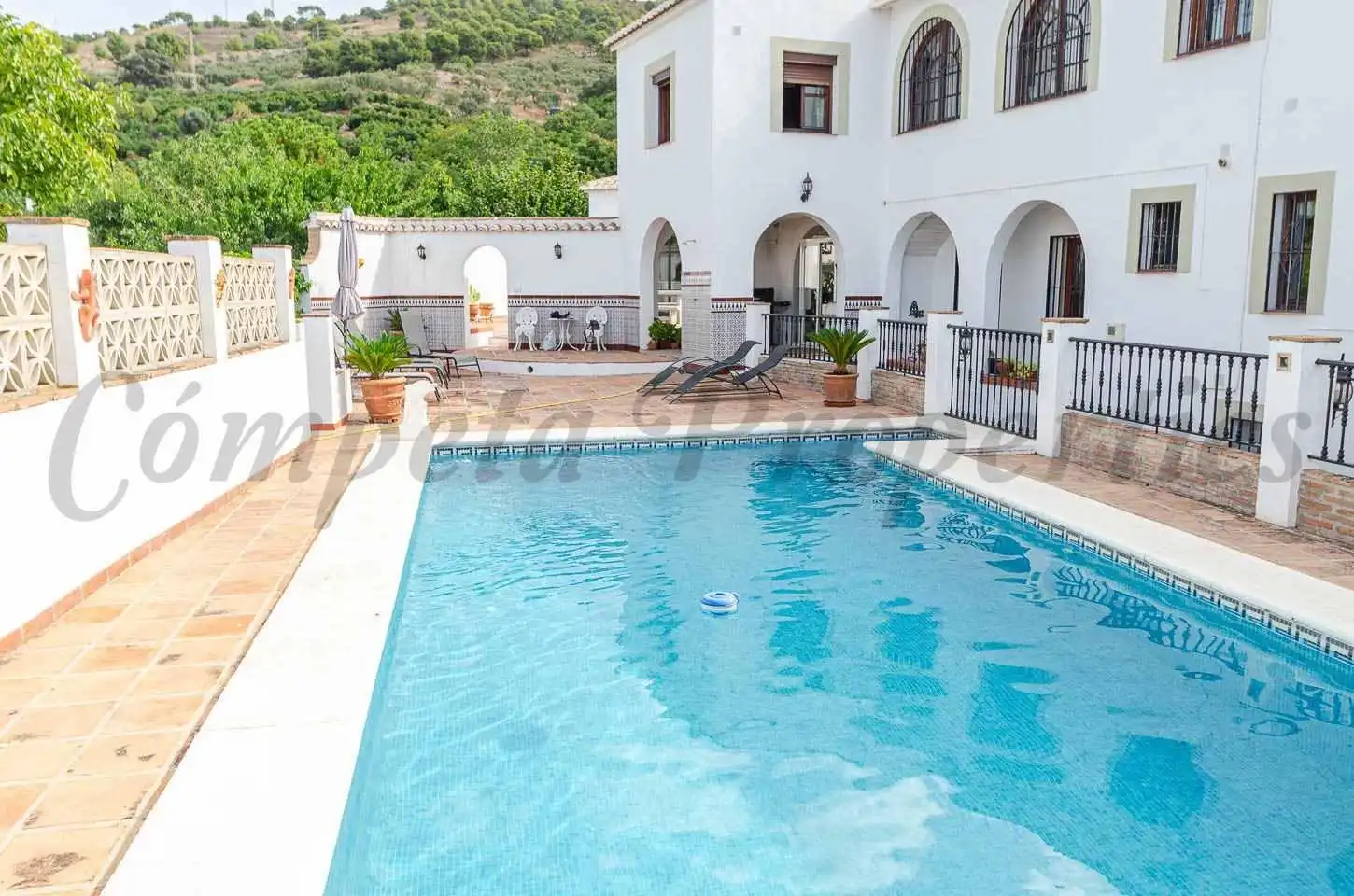 Houses for sale in Canillas de Albaida, Málaga