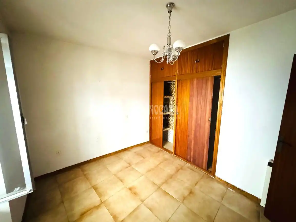 Dormitori de Casa adosada en venda en El Real de San Vicente amb Calefacció i Terrassa