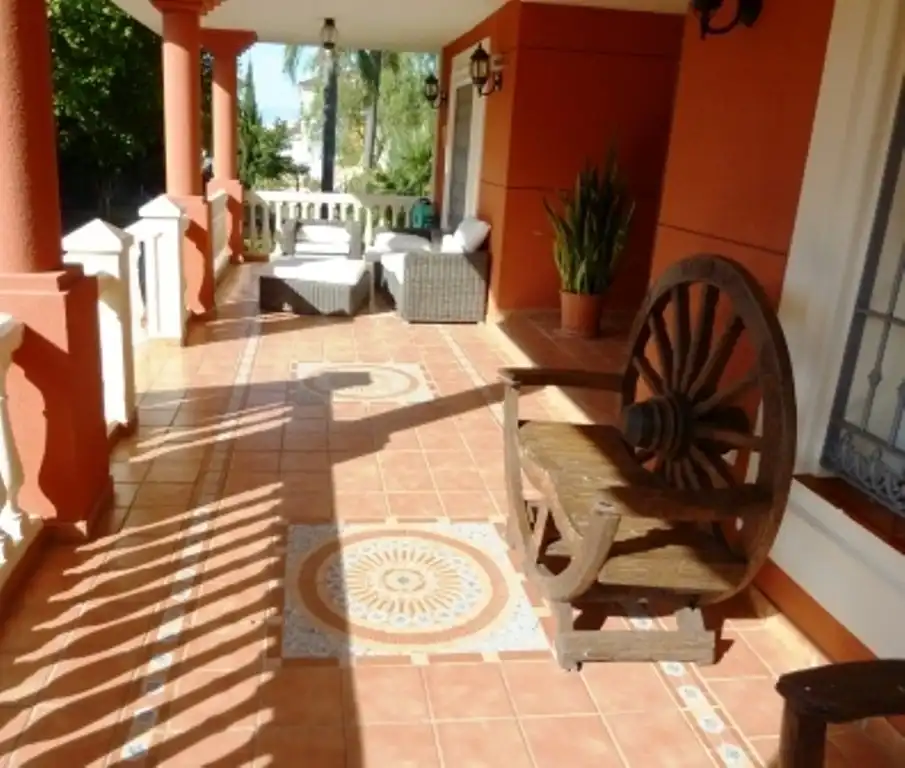 Villa mit Pool zum Verkauf in Capellanía - Retamar, imagen 3