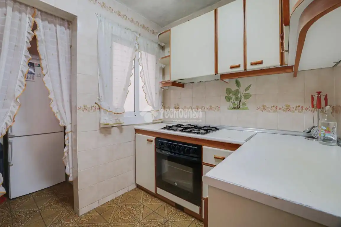 Cocina de Piso en venta en Sant Boi de Llobregat con Balcón