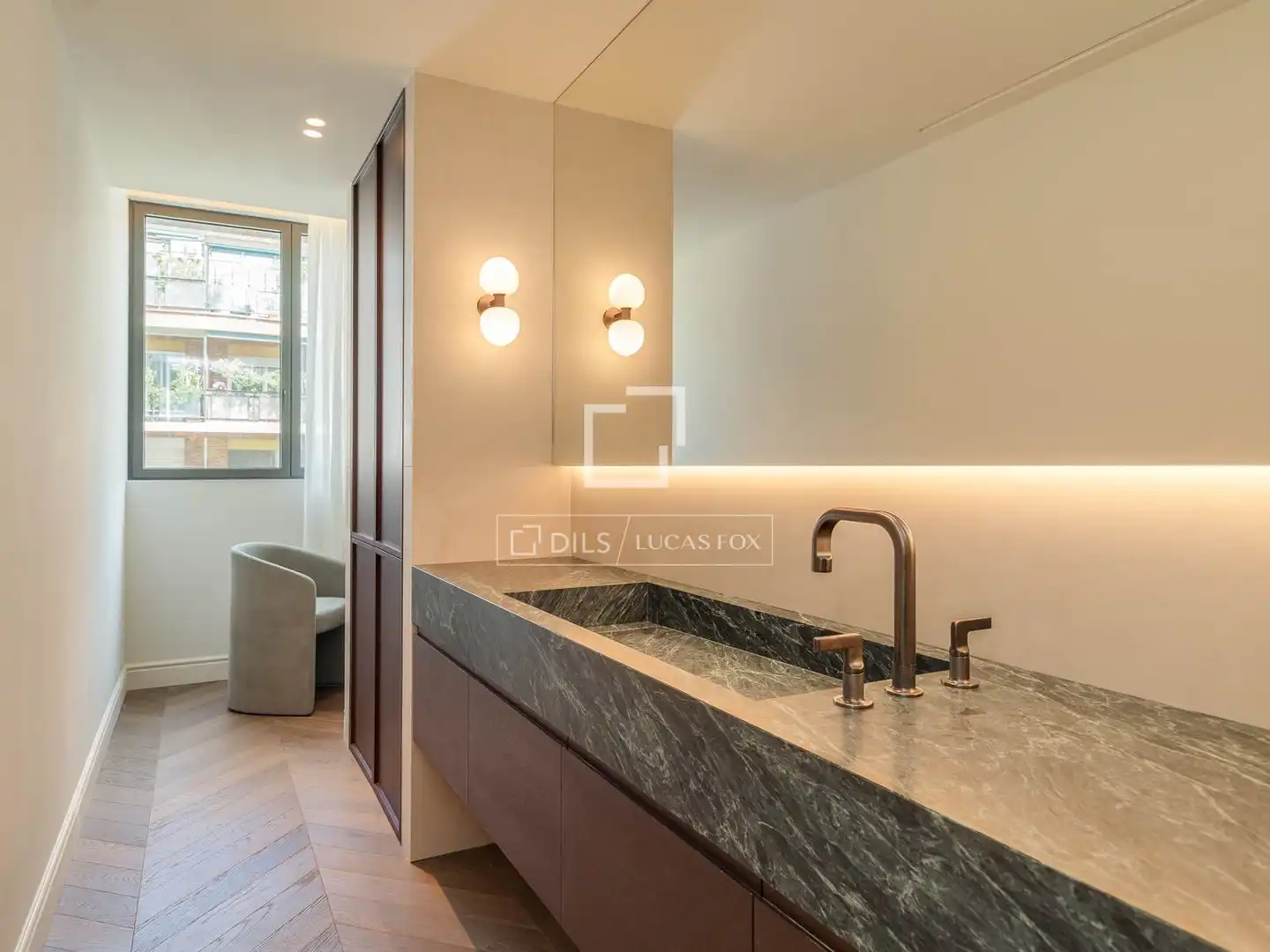 Baño de Piso en venta en Barcelona con Aire acondicionado, Amueblado y Balcón