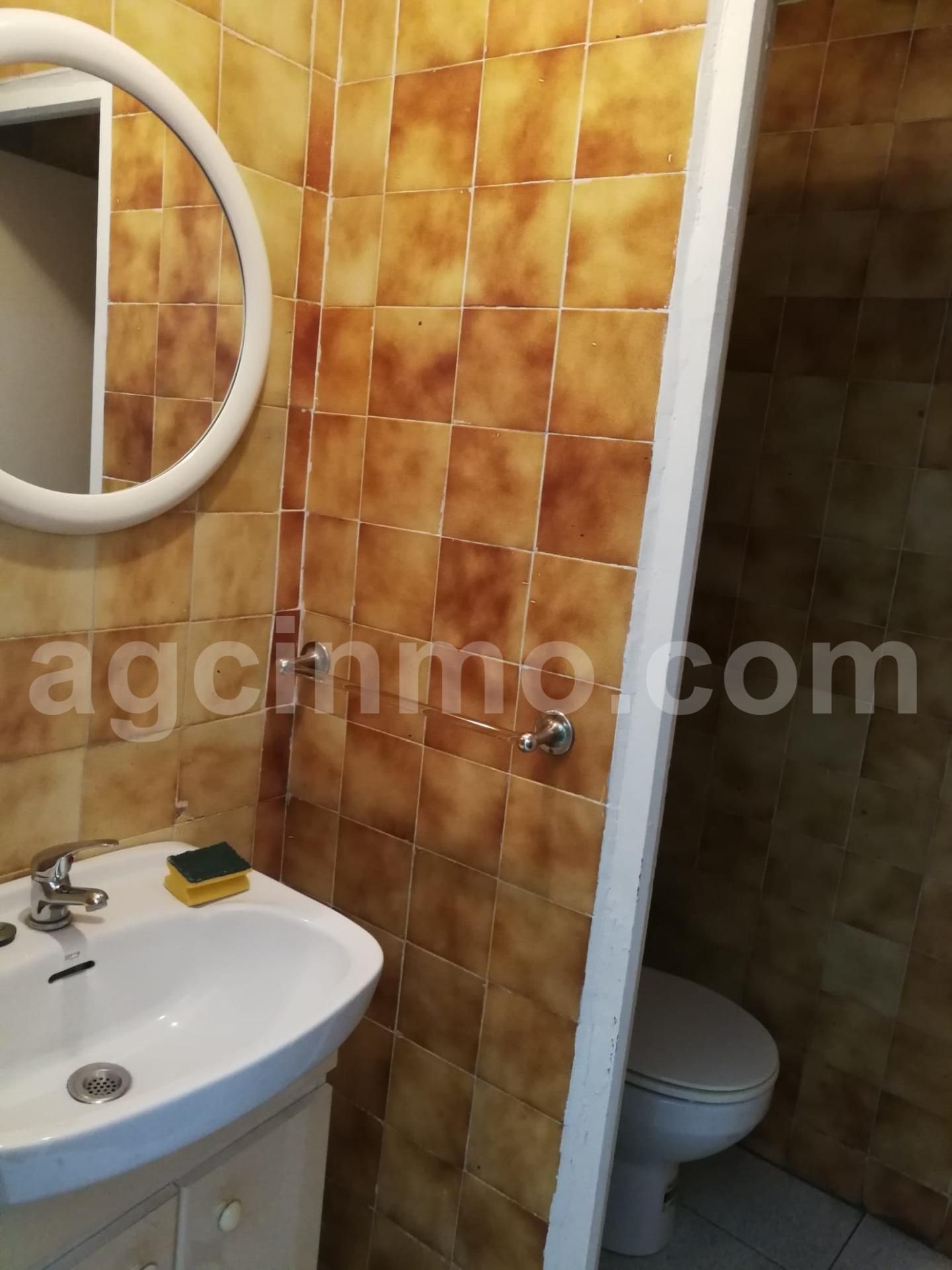 Premises to rent in Calle Portillo de balboa, Rondilla