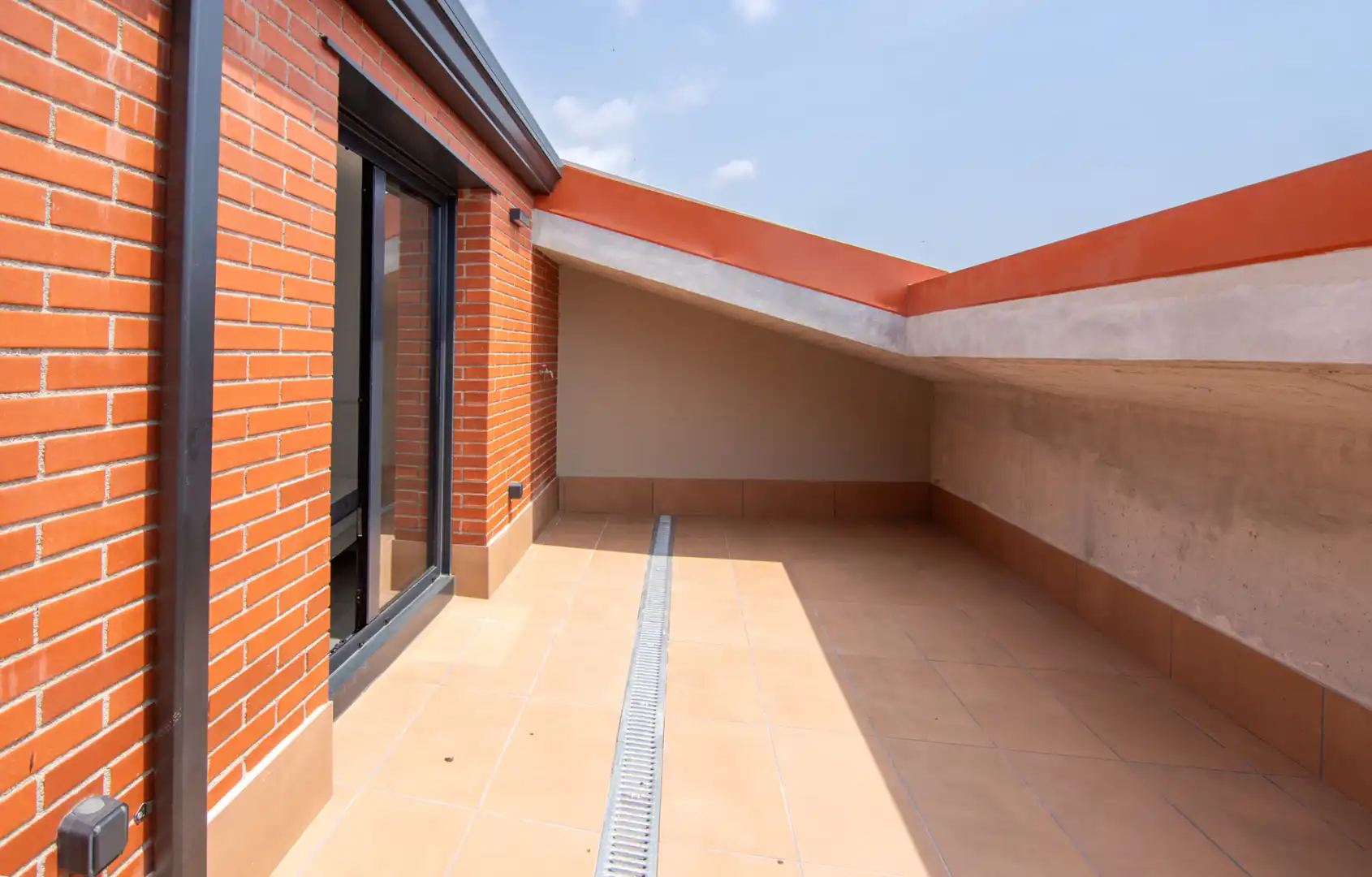 Terrasse von Dachboden zur Miete in Castelldefels mit Klimaanlage, Heizung und Terrasse