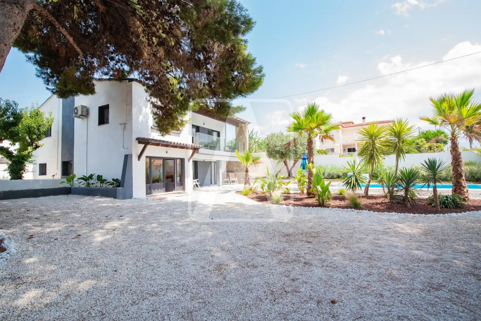 Chalet con piscina en venta en Marisol Park - Ortembach - Los Almendros, imagen 9