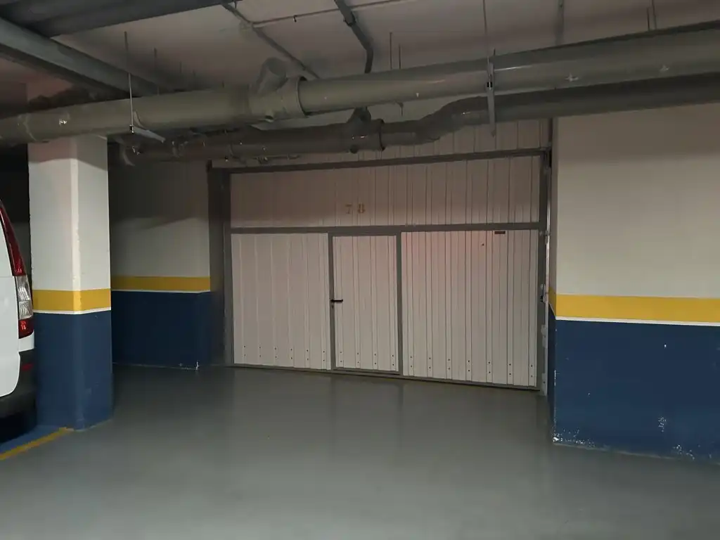 Garage zum Verkauf in  Logroño