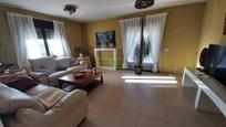 Living room of Single-family semi-detached for sale in Onzonilla