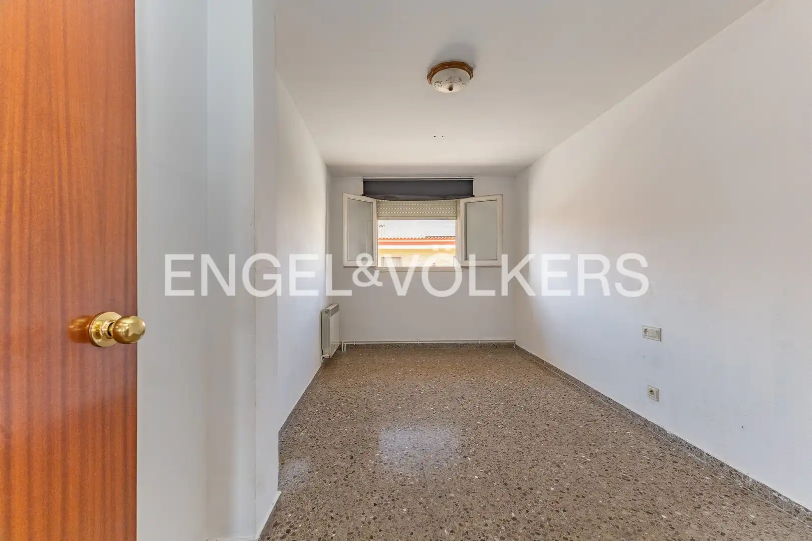 Casa adosada en venta en Ripollet con Calefacción, Jardín privado y Terraza