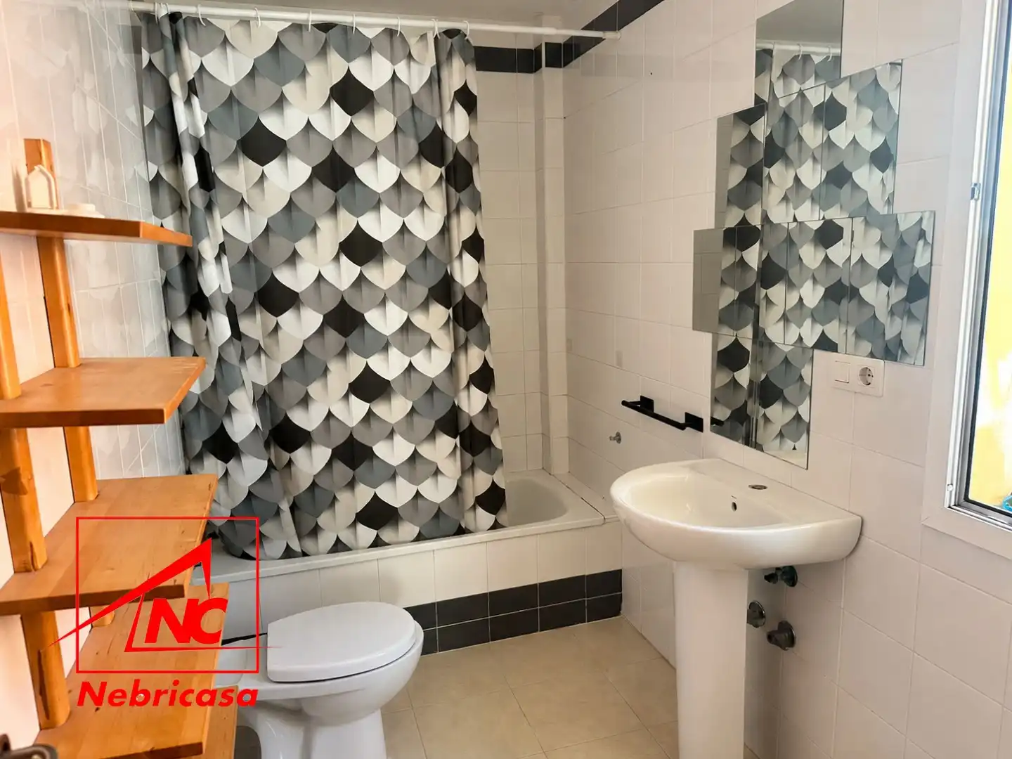 Baño de Casa o chalet en venta en El Cuervo de Sevilla con Terraza y Balcón