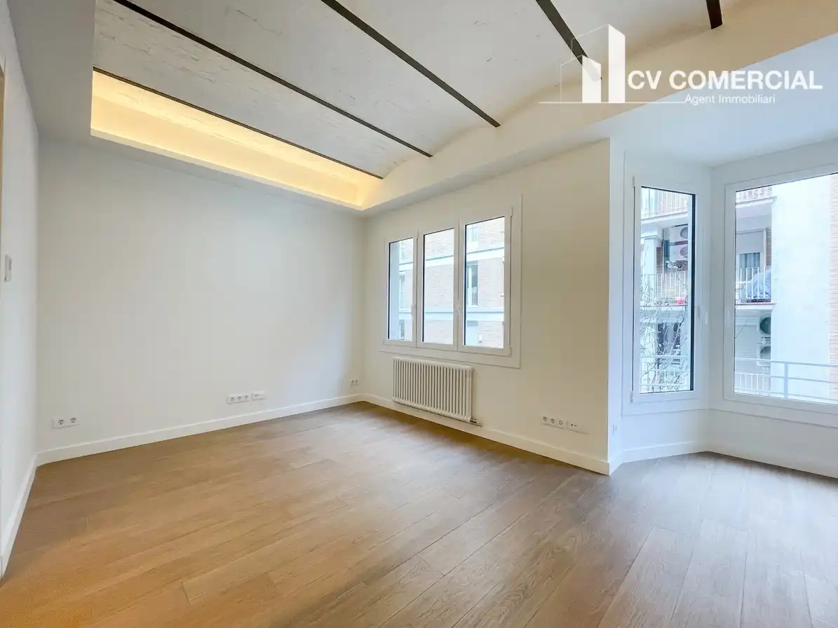 Living room of Flat for sale in Barcelona  with Air Conditioner, Heating and Parquet flooring