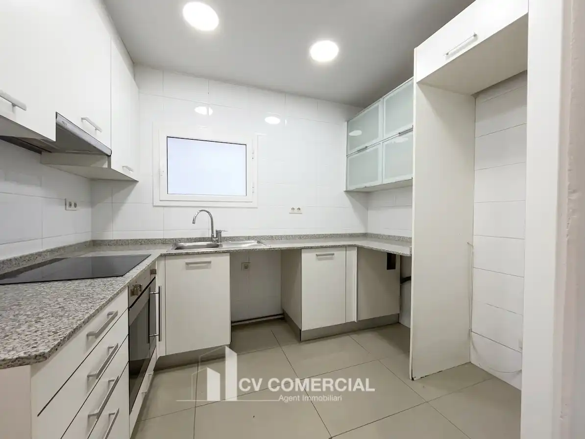 Piso con terraza en venta en Carrer del Comte d'Urgell, imagen 18