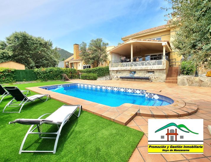 Jardí de Casa o xalet en venda en Hoyo de Manzanares amb Calefacció, Jardí privat i Terrassa