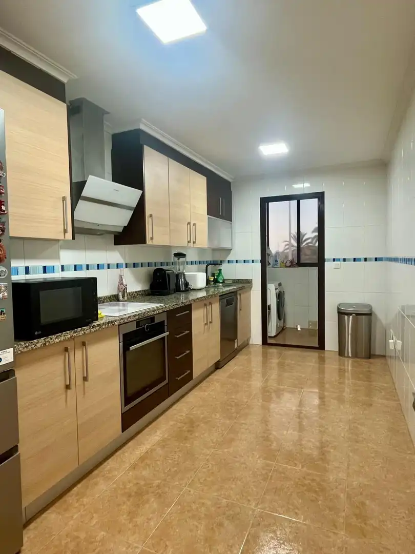 Kitchen of Flat for sale in Elche / Elx  with Air Conditioner, Heating and Furnished