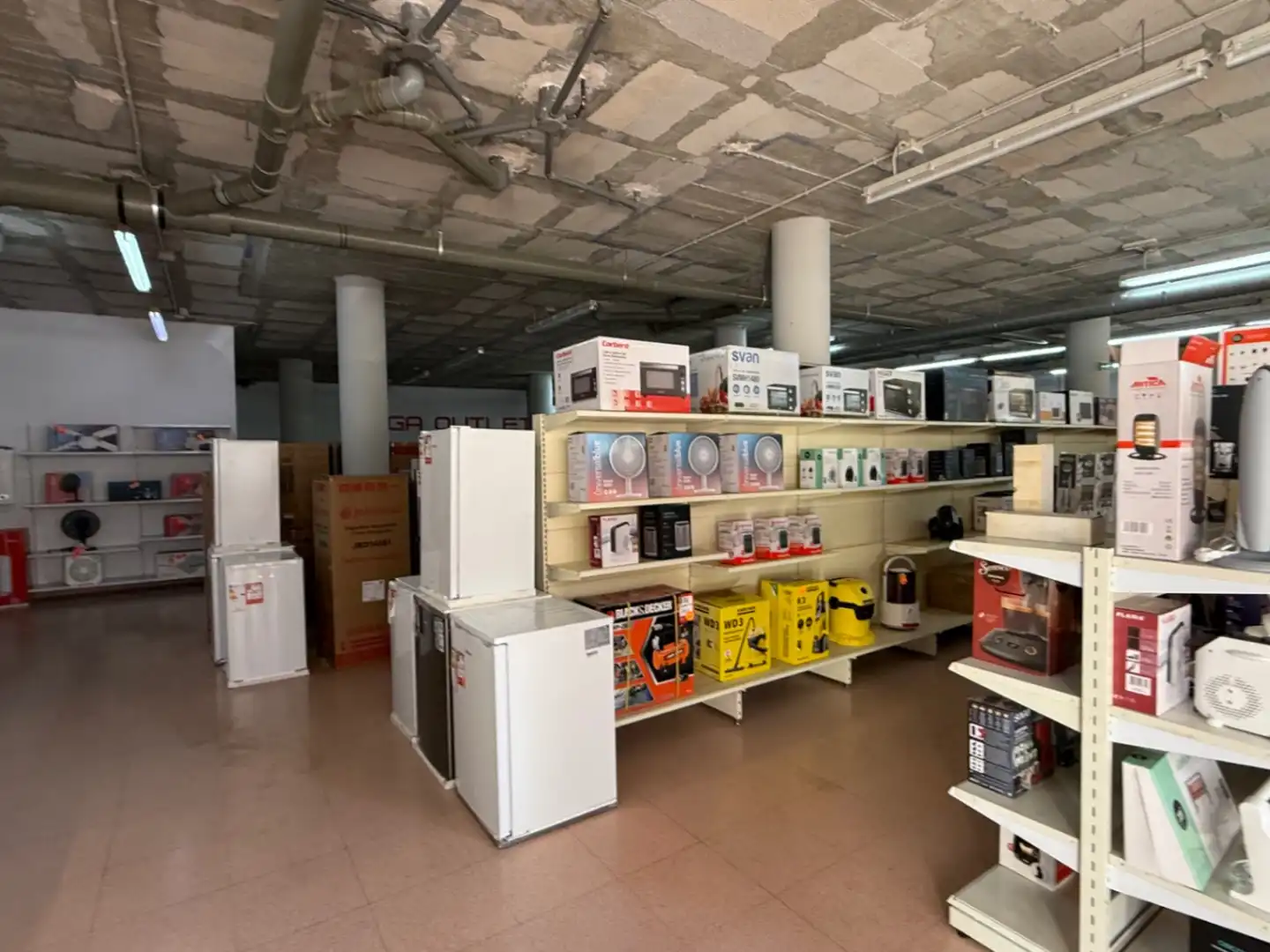 Local comercial en venda a Zona Pueblo, imagen 6