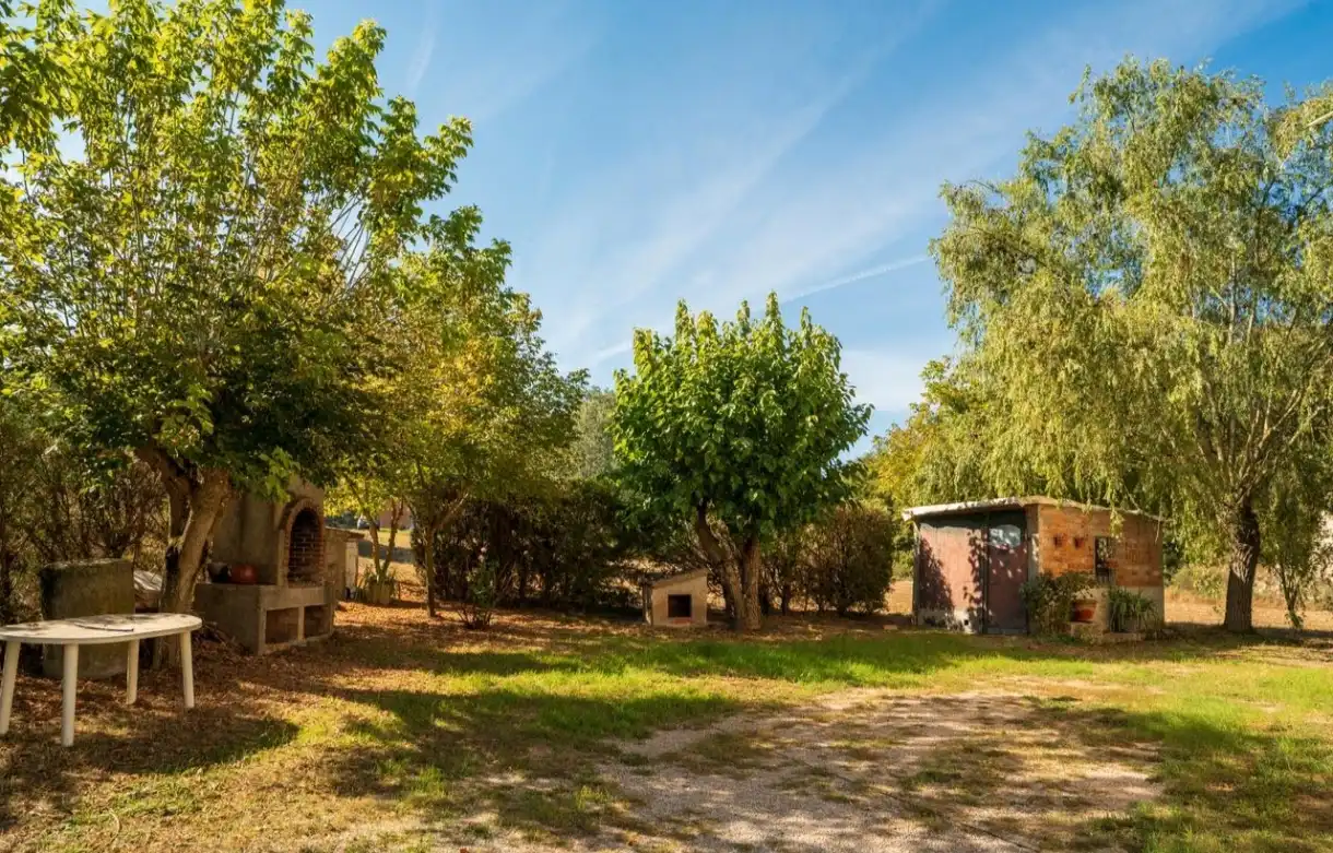 Jardí de Finca rústica en venda en Ivorra amb Moblat