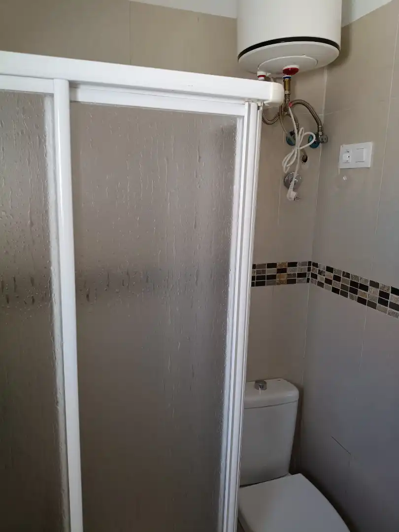 Bany de Apartament de lloguer en Arona amb Moblat, Microones i Balcó