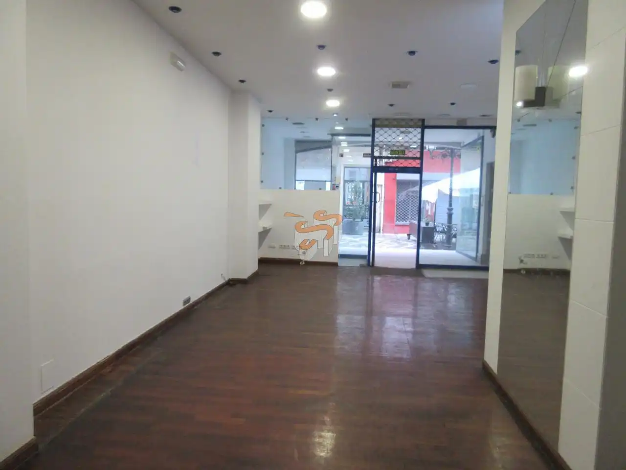 Locale commerciale in affitto a Centro, imagen 4