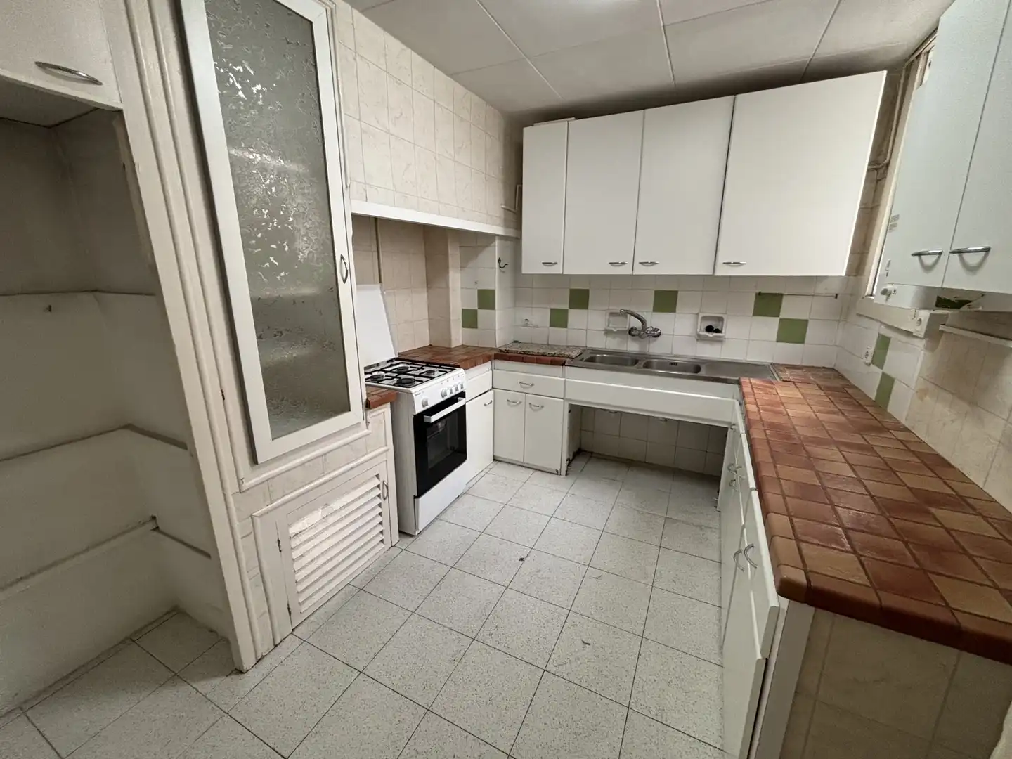 Cocina de Piso en venta en Barcelona con Balcón