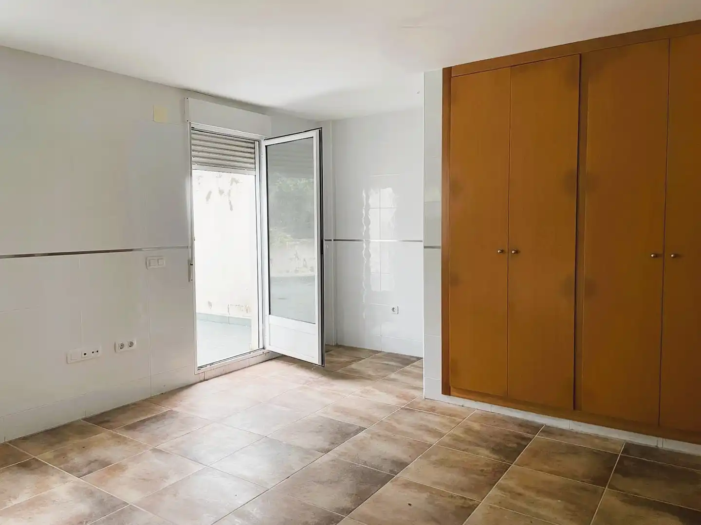 Einfamilien-Reihenhaus zum Verkauf in Sueras / Suera mit Terrasse