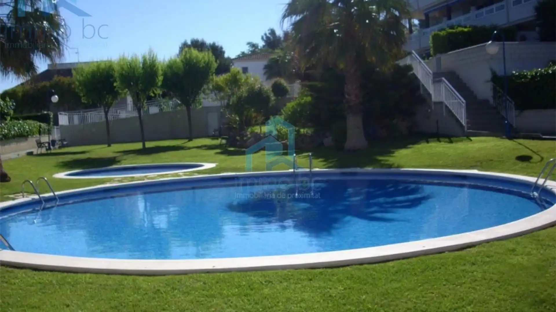 Piscina de Planta baja en venta en  Tarragona Capital