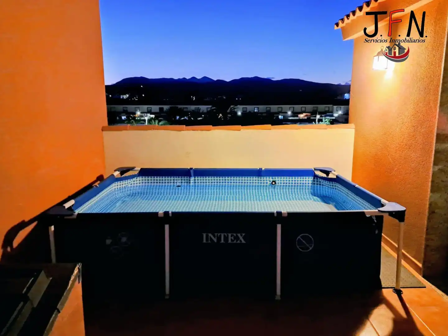 Piscina de Casa adosada en venta en Puerto del Rosario con Terraza, Trastero y Amueblado
