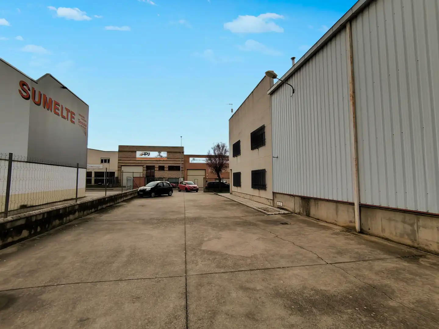 Exterior view of Industrial buildings for sale in Palencia  with Heating and Alarm
