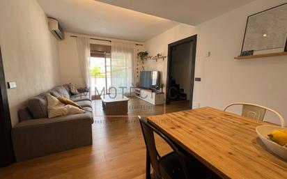 Sala d'estar de Dúplex en venda en Lliçà d'Amunt amb Aire condicionat, Calefacció i Parquet