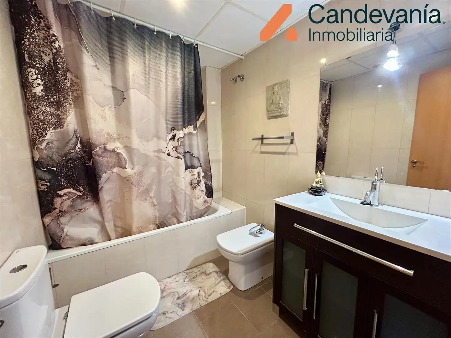 Casa adosada en venta en Zuera con Calefacción, Jardín privado y Parquet