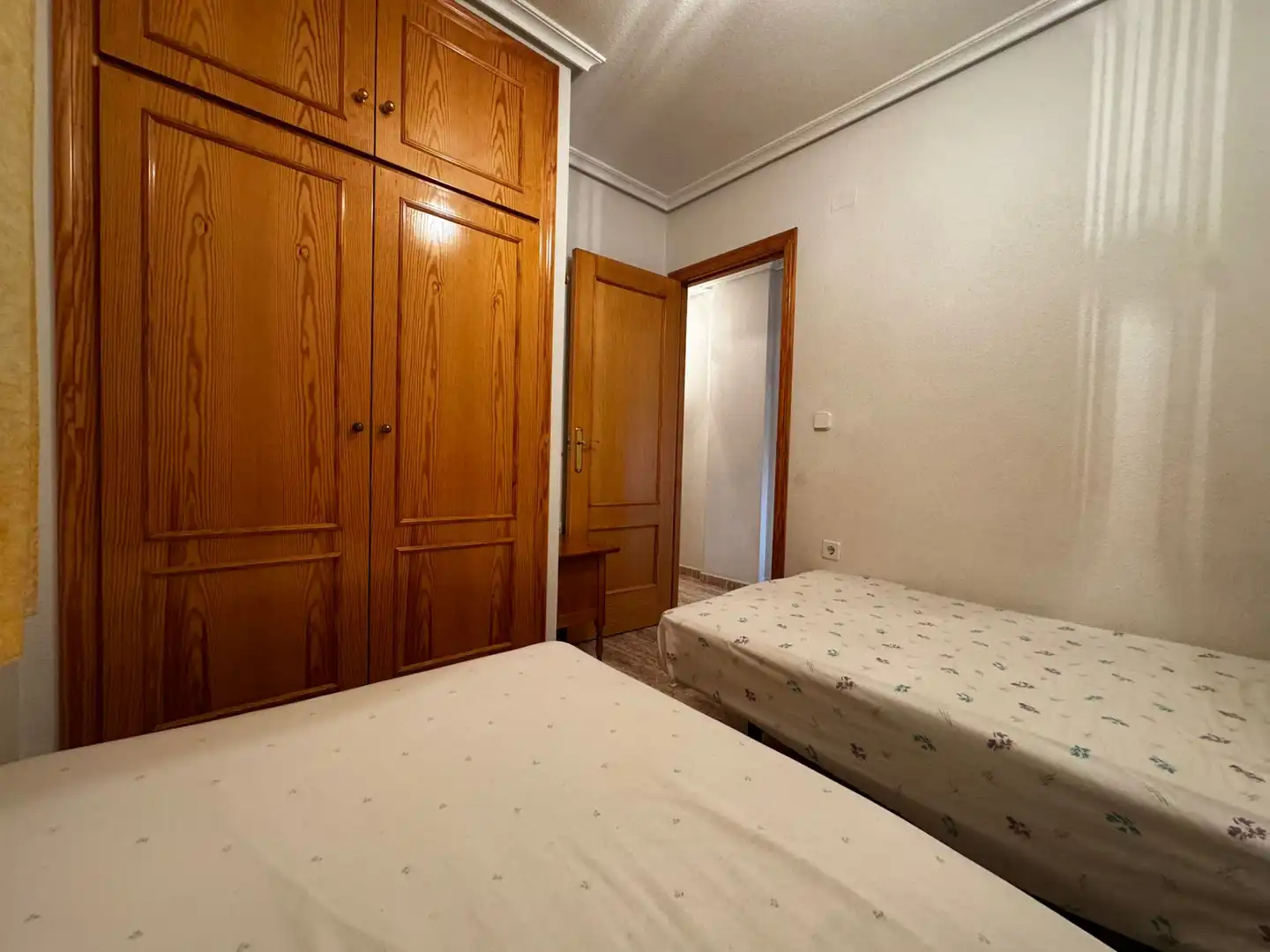 Schlafzimmer von Dachboden zum Verkauf in Torrevieja mit Klimaanlage, Terrasse und Möbliert