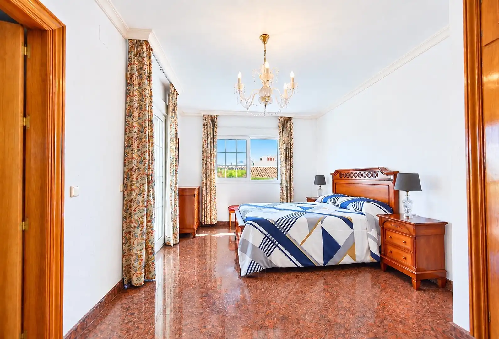 Casa con jardín en venta en Castillo Sohail - Myramar, imagen 5