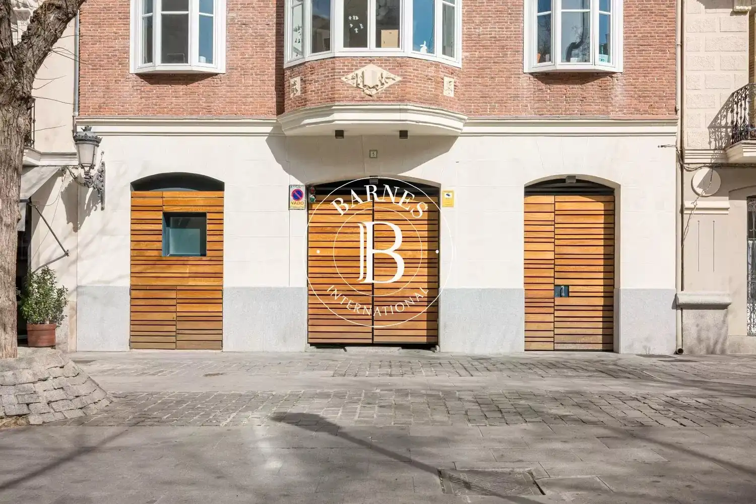 Exterior view of Flat for rent in Madrid  with Air Conditioner, Heating and Storage room