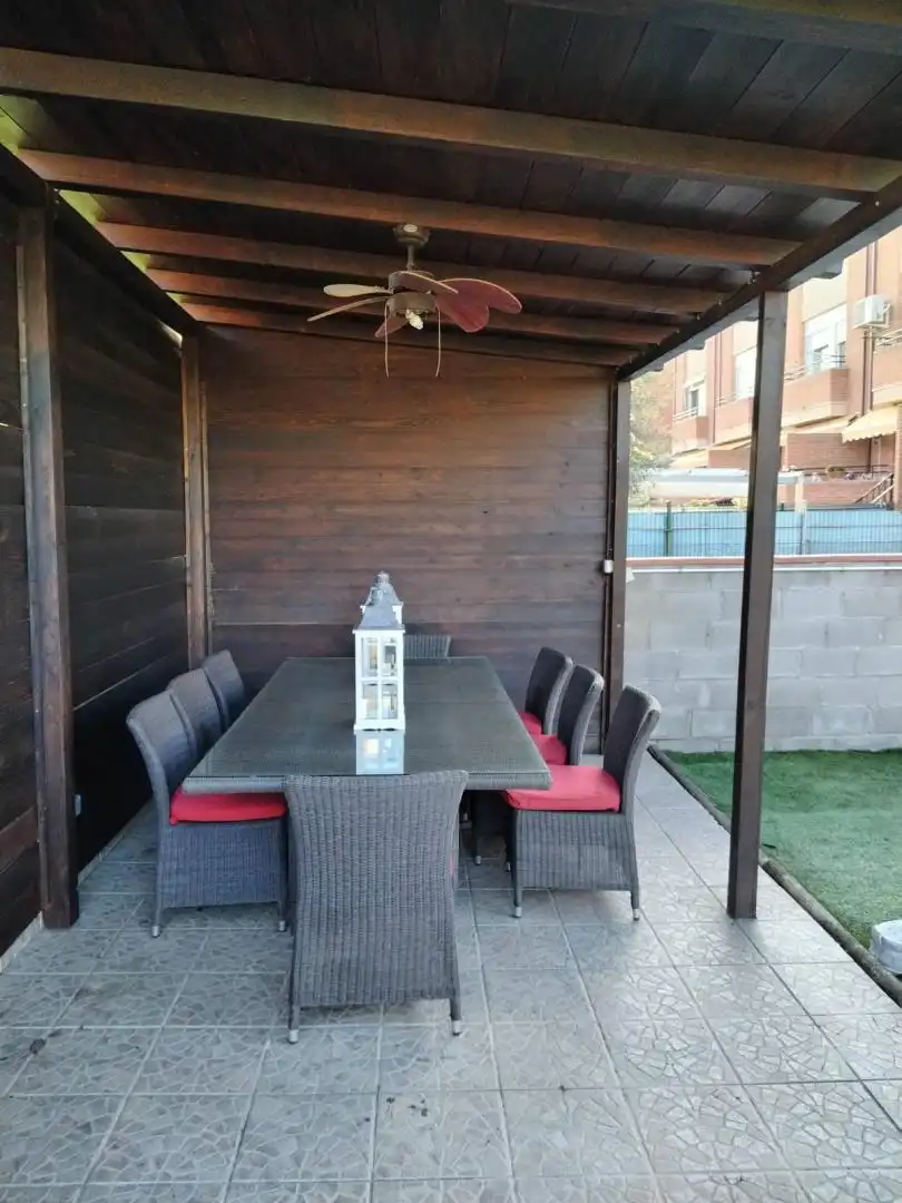 Terrassa de Casa adosada en venda en Mollerussa amb Calefacció i Jardí privat