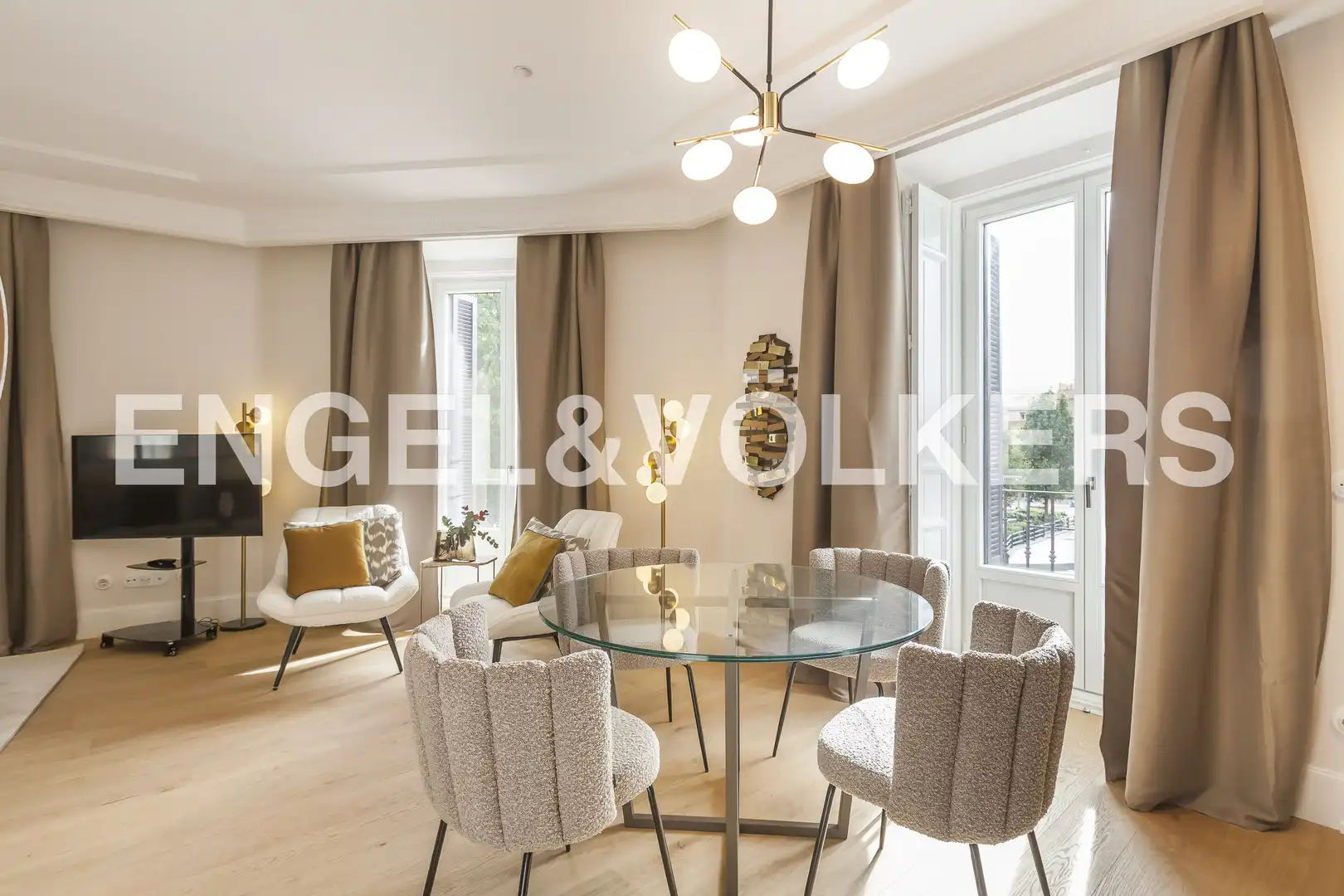 Comedor de Piso en venta en Madrid con Aire acondicionado, Calefacción y Amueblado