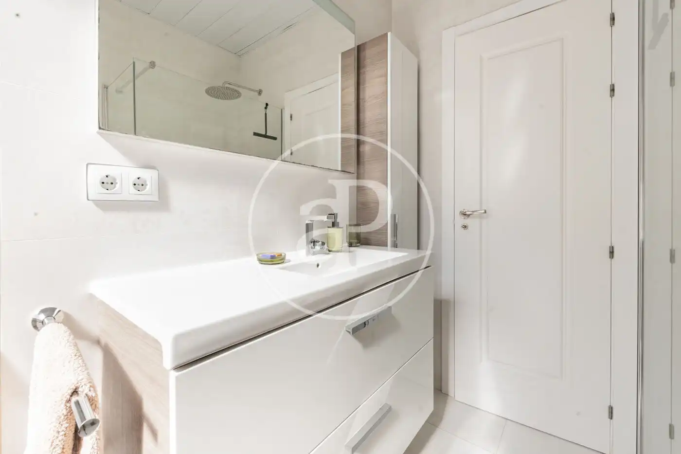 Flat with terrace for sale in Calle de Alcántara, imagen 35