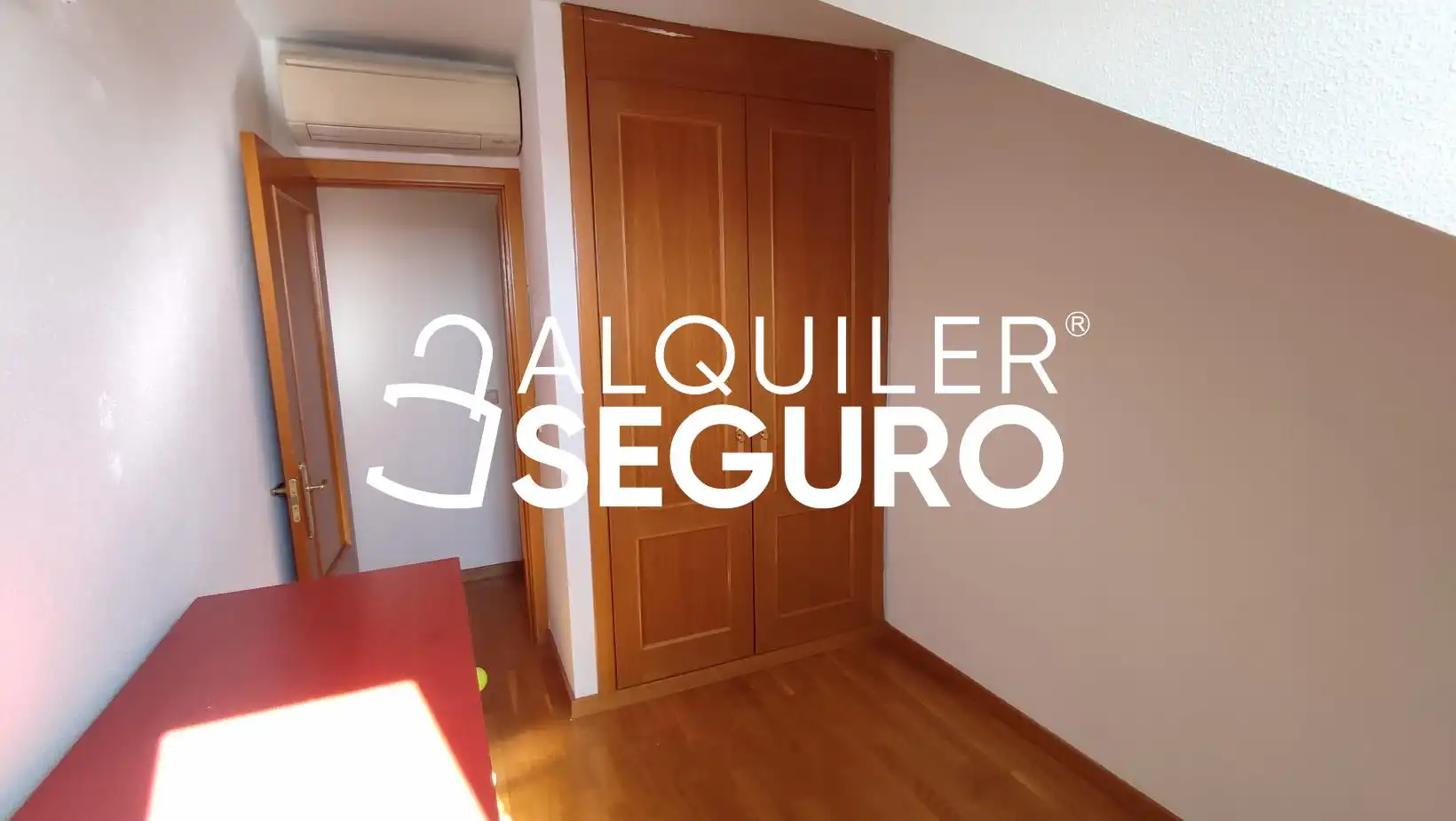 Schlafzimmer von Wohnung zur Miete in Fuente El Saz de Jarama mit Klimaanlage und Heizung